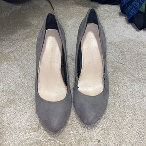 Used Jessica Simpson heels